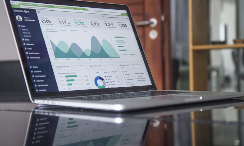 Digital marketing team planning growth strategies